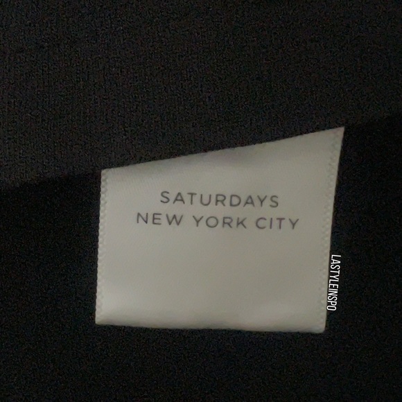 Saturday New York City Mens Relaxed Long Sleeve Tee Saturdays Logo Size Medium - Picture 4 of 5